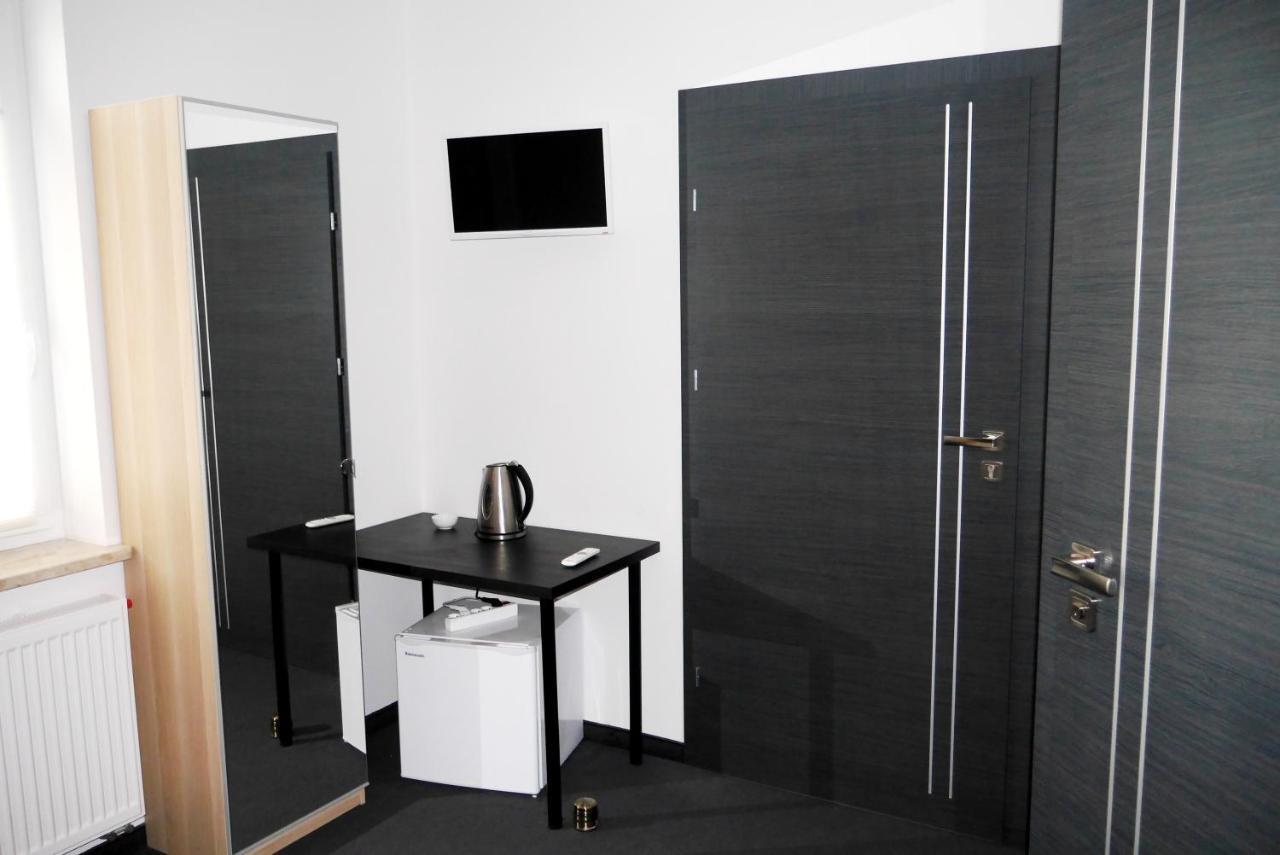 Obiekt Noclegowy Ocelot Pruszków Habitación foto